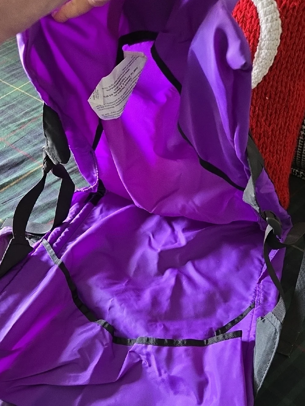 2 THERM-A-REST CAMPING/STADIUM CHAIRS & AIR SEAT CUSHIONS - Picture 5 of 5
